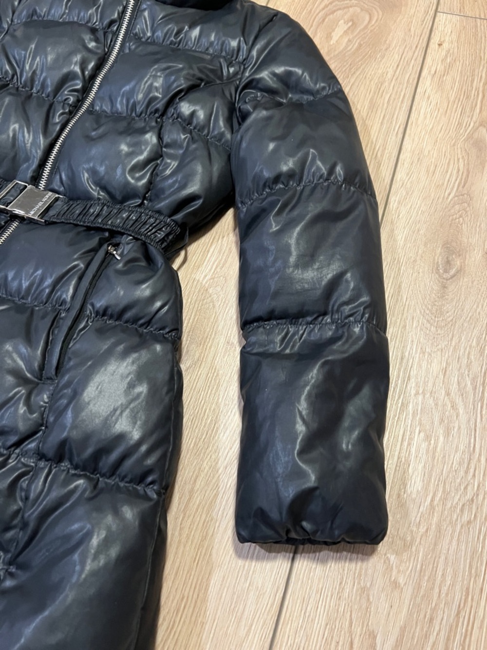 Michael Kors Black Quilted Belted Puffer Coat with Fur Trim - Picture 6 of 16